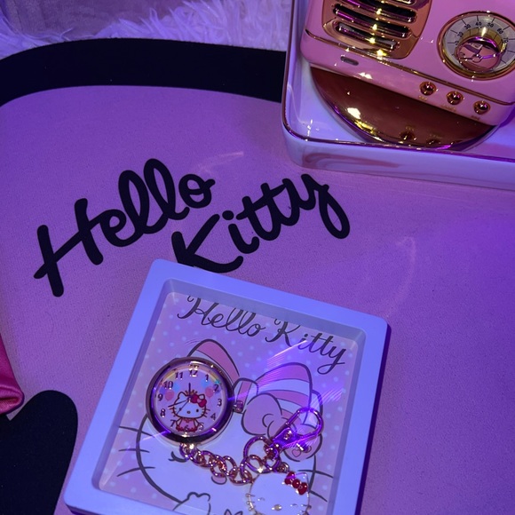 Hello Kitty Clock Keychain (Sanrio) - Picture 6 of 7